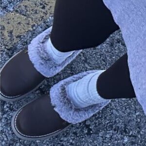 Sketchers keepsakes lite brown slippers